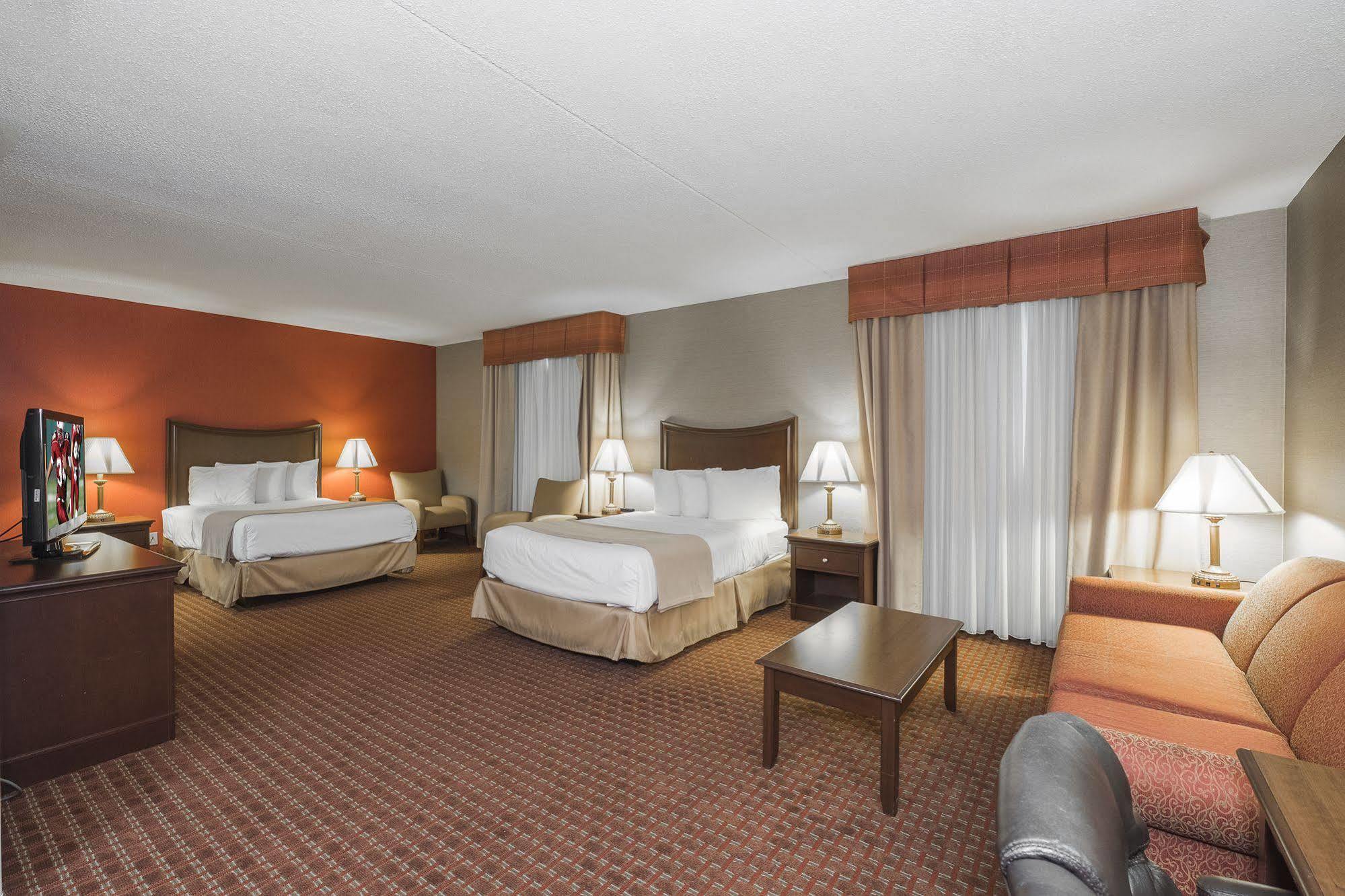 Quality Inn & Suites Owego Exteriér fotografie