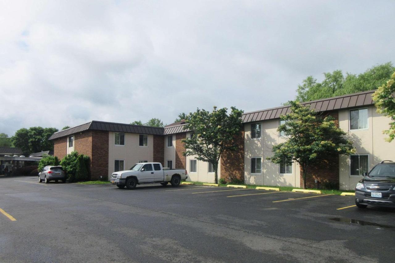 Quality Inn & Suites Owego Exteriér fotografie